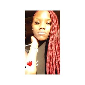 Meet your Posher, Maya